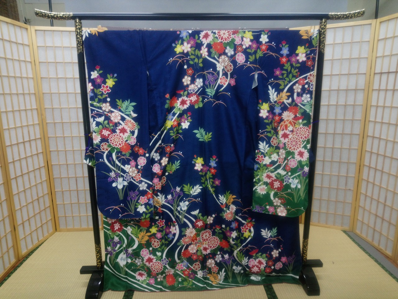 S48　紺綠流花