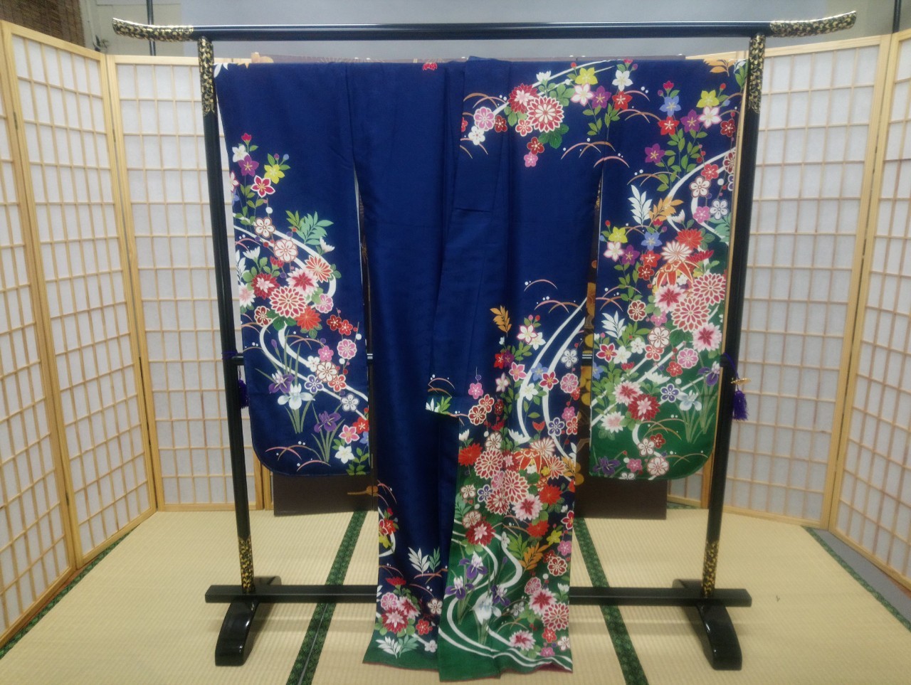 S48　紺綠流花